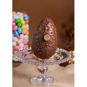 Ovo fechado trufado de Caramelo Salgado com Chocolate meio amargo